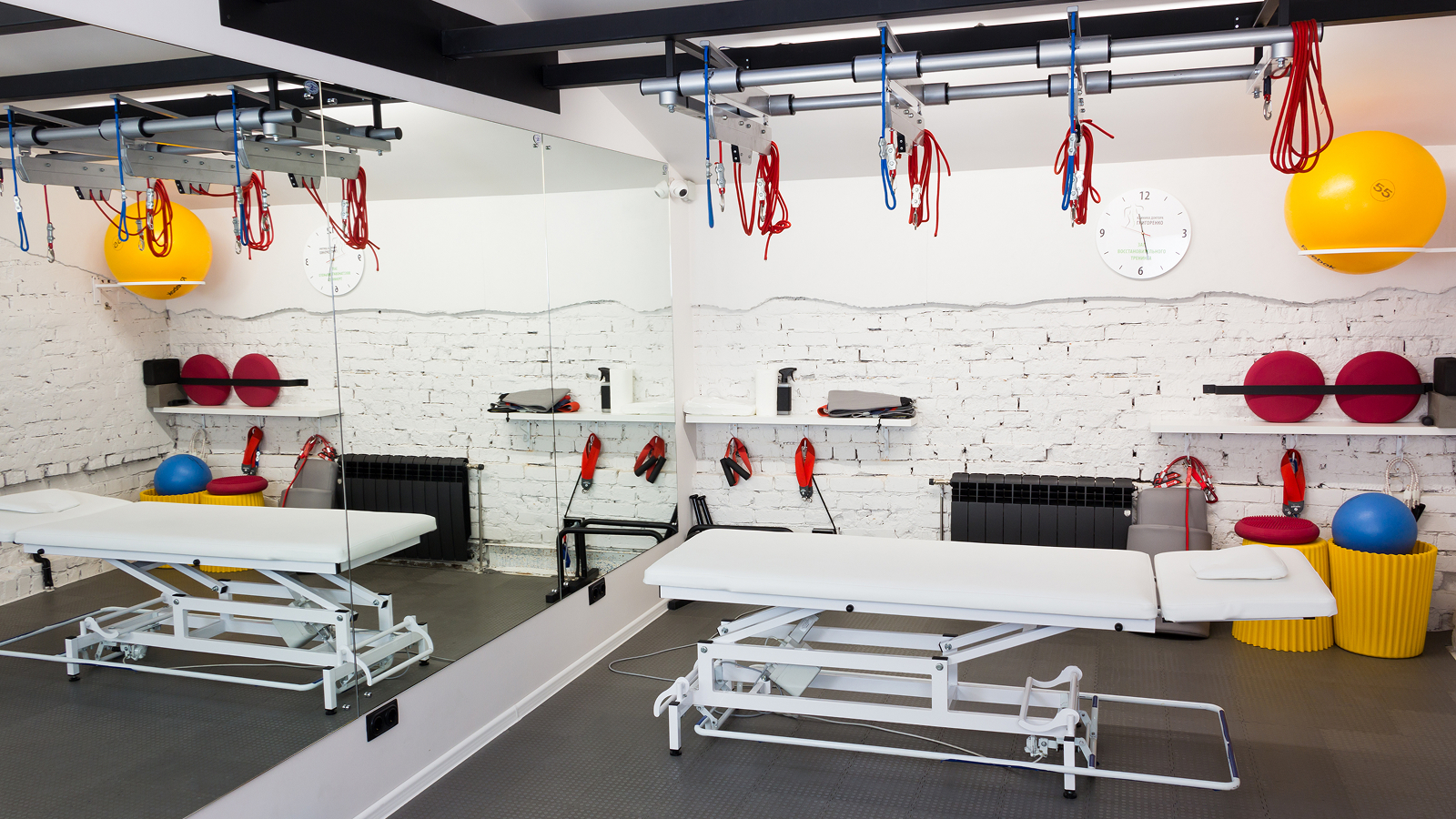 -#0010 {1600x900}: (407.jpg) 